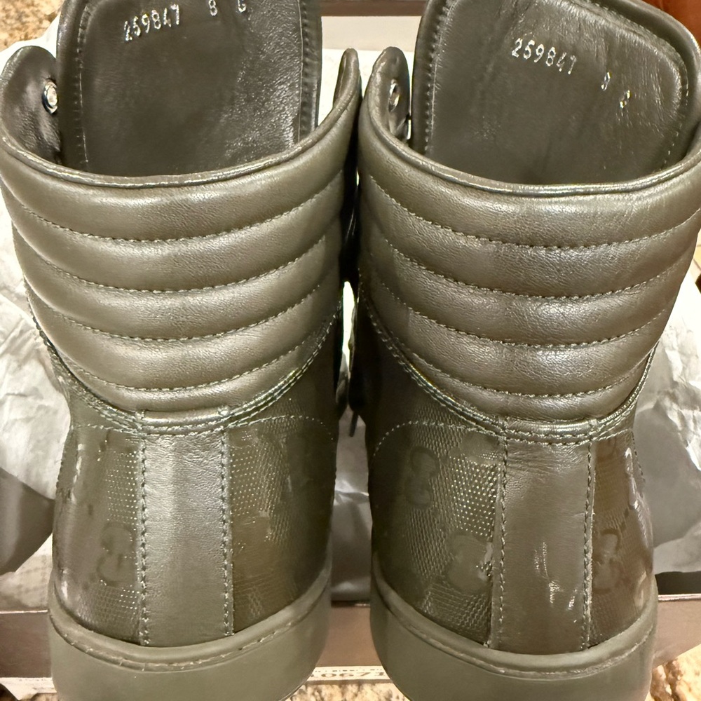 Authentic Gucci Men's Olive Lace-Up Shoes Size 8.0 - Picture 8 of 16